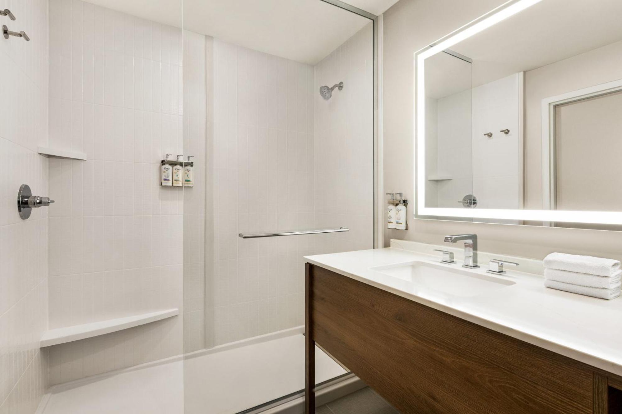 Staybridge Suites Greenville - Medical Center By Ihg Экстерьер фото